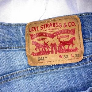 Vintage Levi’s 541 jeans size 32/32 Mens